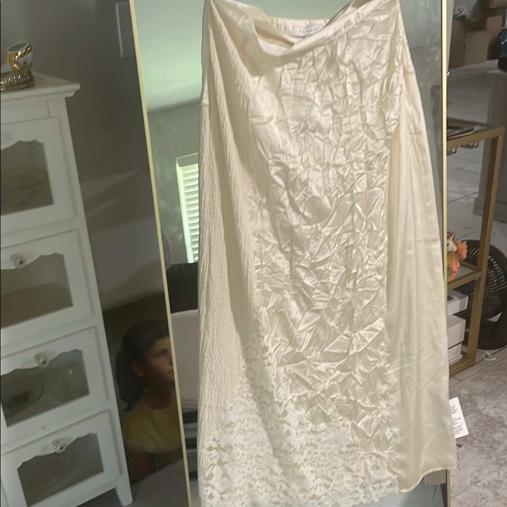 TOPSHOP - Textured Cream Skirt
